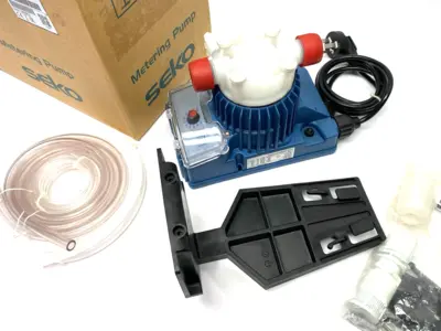 USED SEKO TEKNA ELECTROMAGNETIC METERING PUMP, WALL MOUNT, 0.4–110 L/HR