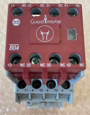 NEW Allen Bradley Guardmaster Guard master 100S-C12DJ404C