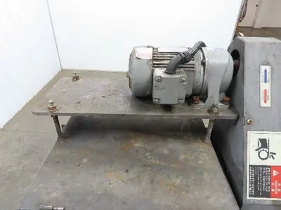 Shin Myung Magnetic Chip Conveyor with Drag Chain Scraper 14"x51" Infeed 220V