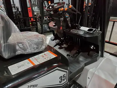 New | in-Stock 2026 Viper FY35 Liquid Propane Forklifts New York US | United Lift #1446941