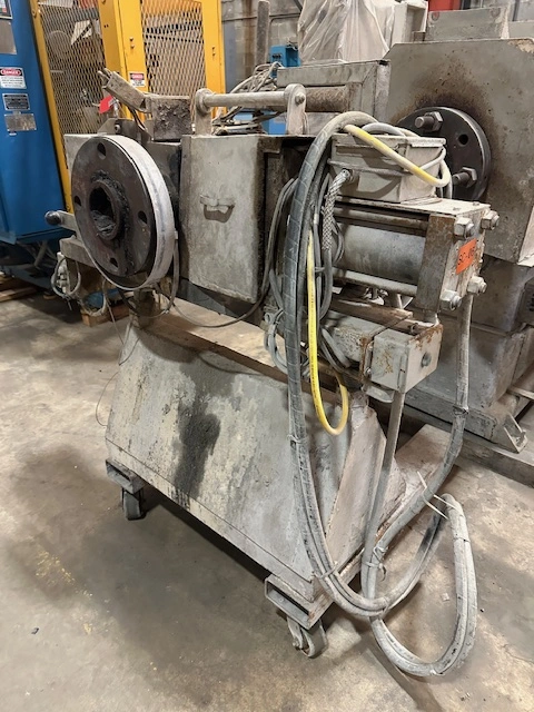 4.5" Hydraulic Screen Changer With Pump