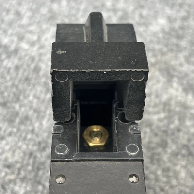 Used Square D ["FY14020", "FY14020A", "FY14020B", "FY14020C"] Circuit Breakers California US | Davliegogo LLC #1705862