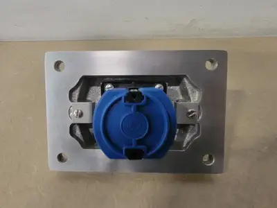 NEW CROUSE-HINDS DSD SR30320 SX178