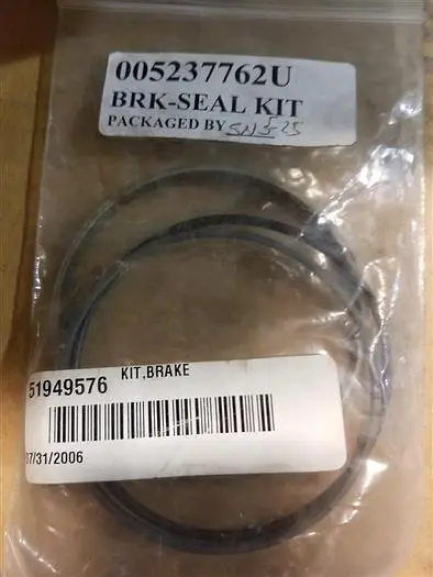 New | in-Stock INGERSOLL-RAND BRAKE SEAL KIT - 51949576 Seals & Gaskets Pennsylvania US | East West Machinery & Drilling #1416284