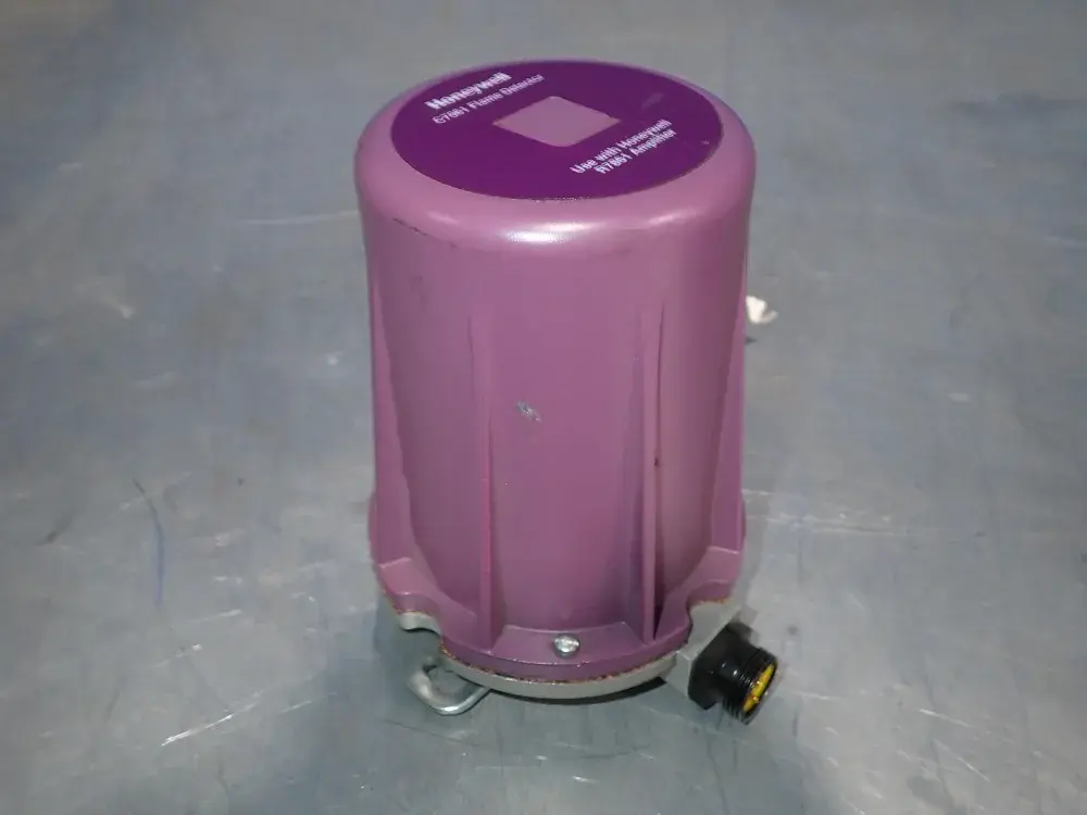 USED HONEYWELL C7061A1046