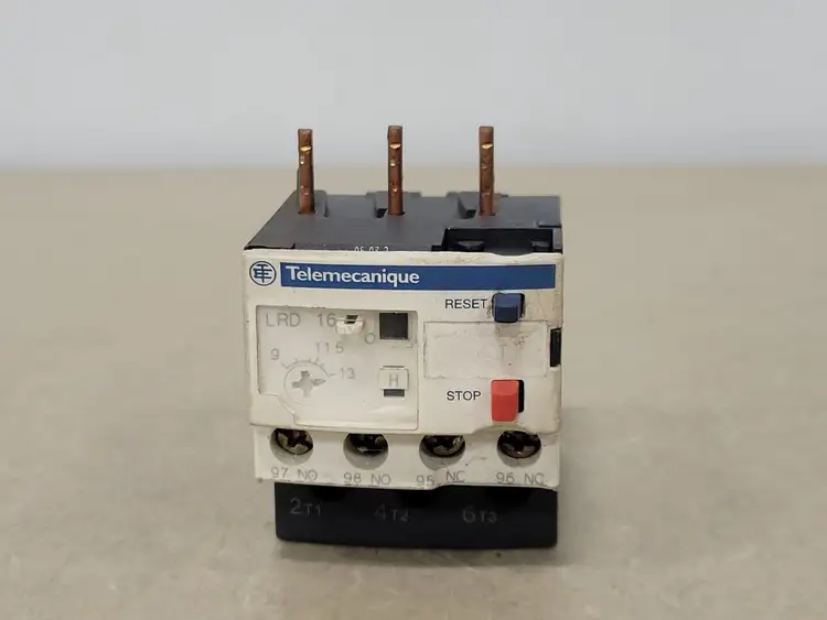 Used SCHNEIDER ELECTRIC LRD 16 Misc Electrical & Power Parts British Columbia CA | Lenmark #251554