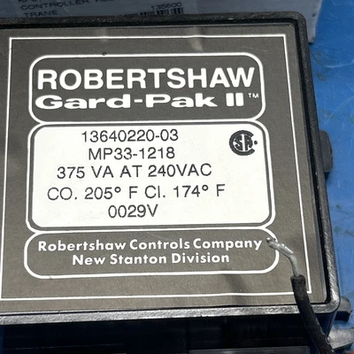 NEW Robertshaw 13640220-03