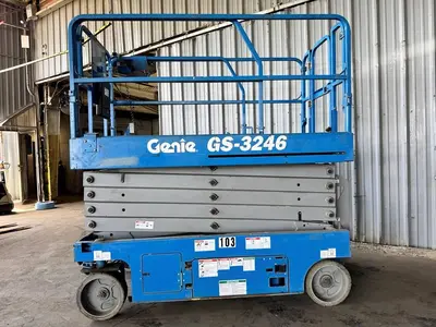 USED 2016 GENIE GS-3246
