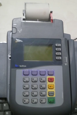 Verifone 3300 Omni Credit Card Reader w/Keyboard