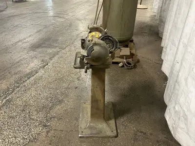 Used STANLEY _UNKNOWN_ Pedestal Type Grinders (Double End) Ohio US | HGR 24 #1291819