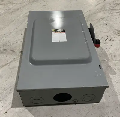 USED SCHNEIDER ELECTRIC SQUARE D SAFETY SWITCH, HEAVY DUTY, FUSIBLE, 200A, 4-WIRE 3-POLE