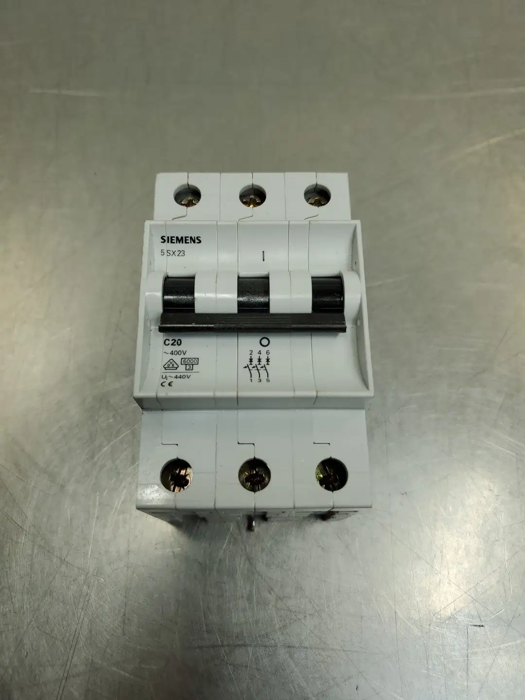 USED Siemens 5SX23 C20 Circuit Breaker, 20A, 400VAC, 3P