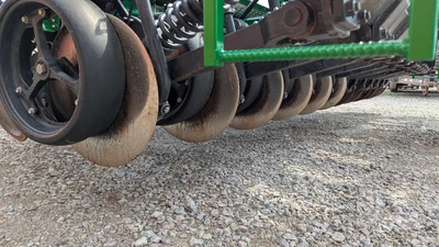 USED 2018 JOHN DEERE 1590