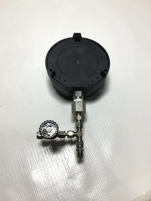 WIKA Pressure Gauge with Snubber & Valve 316 Stainless Steel Tube and Connection