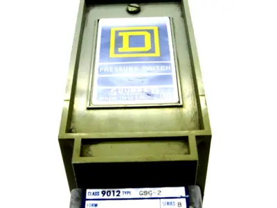 USED SQUARE D 9012-GSG-2 PRESSURE SWITCH 80-675 PSIG 9012GSG2