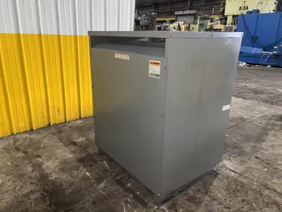 225 KVA SQUARE D 480 <-> 208Y/120 ELECTRICAL 3 PHASE TRANSFORMER: YOBRO #24119