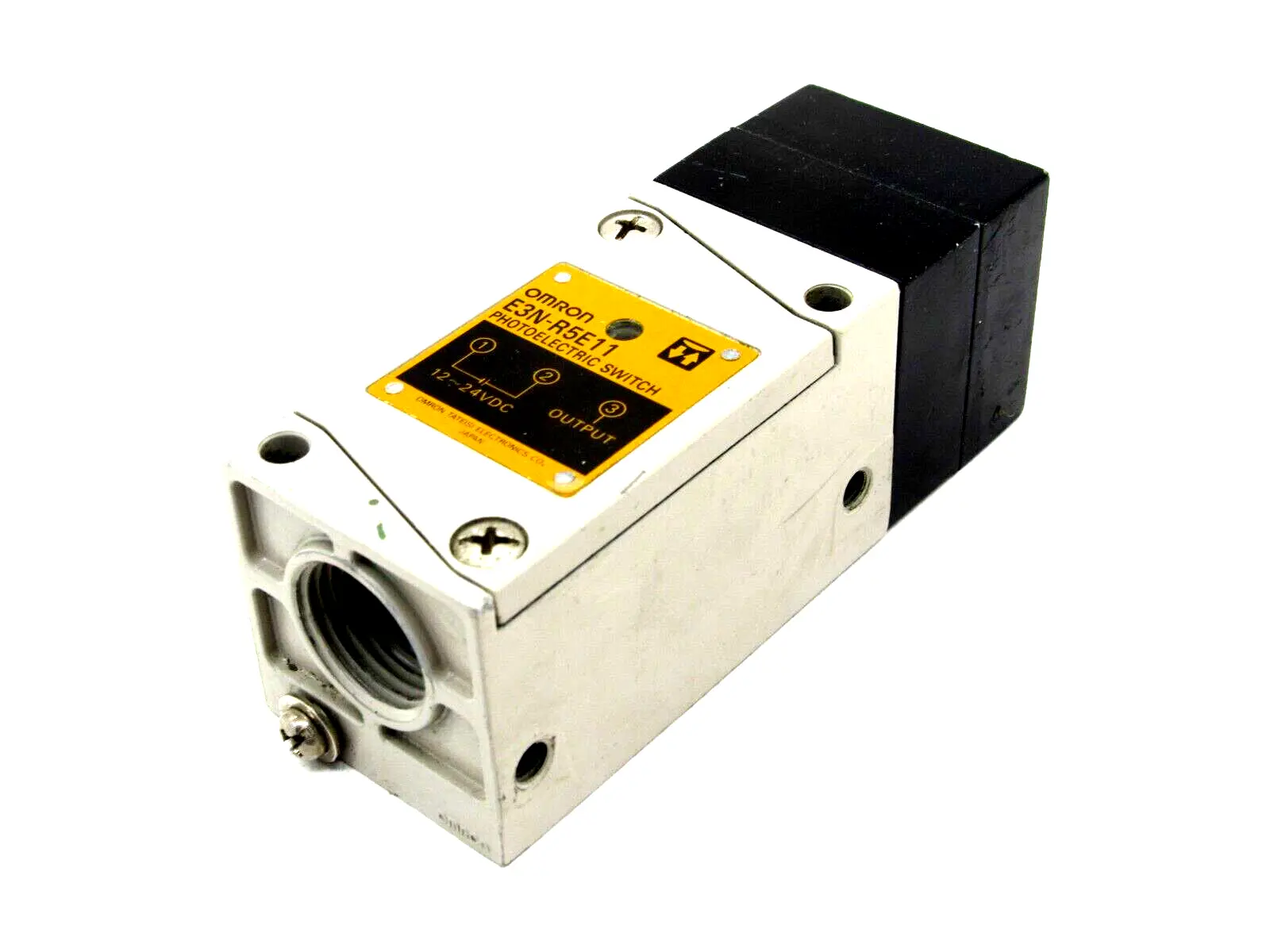 NEW OMRON E3N-R5E11 PHOTOELECTRIC SWITCH E3NR5E11