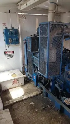 USED SJ PETRO SJ-300 TRIPLEX MUD PUMP