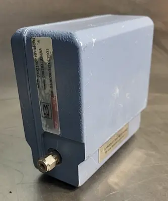 Brooks 5882BA1 Flomega Mass Flow Meter / Controller/ AF4AA(BIN 3.2.4)
