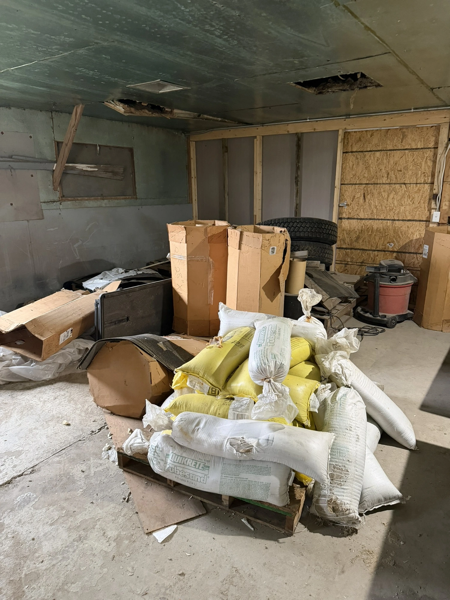 Used _UNKNOWN_ _UNKNOWN_ Bulk Merchandise / Pallets Michigan US | Miedema Asset Management Group #1577092