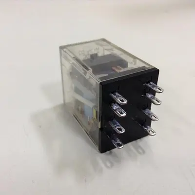 USED OMRON MY2N-D2