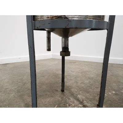 Used Stainless Steel Liquid Holding Tank – 9 Gallon