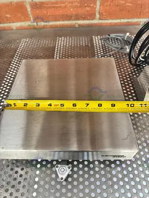 Used MINEBEA INTEC CAPS1U-20CC-LU STAINLESS STEEL SCALE 10X10 W/ MIS2UR-V2, 30 LBS CAPS1U-20CC-LU STAINLESS STEEL SCALE 10X10 W/ MIS2UR-V2, 30 LBS Scales California US | Equipment Lab #1394835