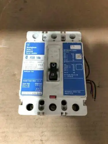 Westinghouse FDB3015 Circuit Breaker 15 Amp Molded case 600 VAC