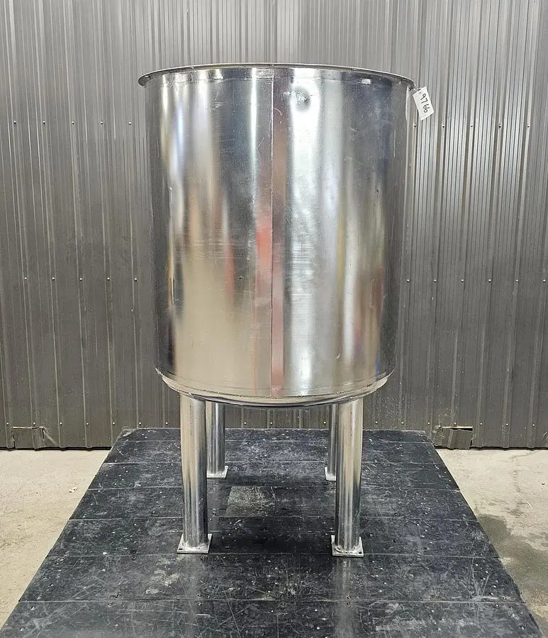Used 275 Gallon Tank, 304 Stainless Steel