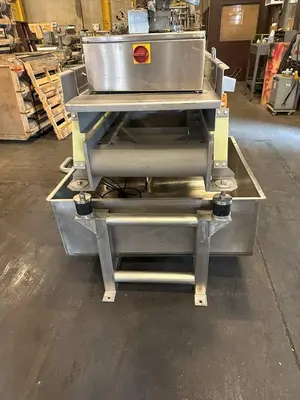 USED GJ OLNEY VC24 (VIBRO CLEANER 24″)
