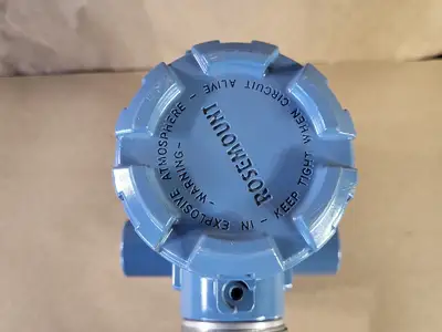 NEW ROSEMOUNT 8800CR010SA1N1D1
