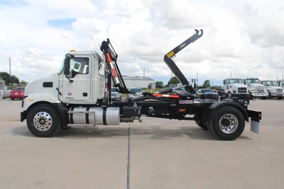 New | in-Stock 2025 MACK MD6 Hooklifts & Roll-Offs Texas US | Roll Off Truck World #1491879