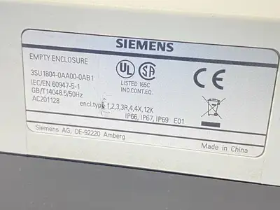 USED SIEMENS 4-BUTTON ENCLOSURE