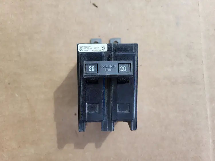 Used CUTLER-HAMMER QBHW2020 Switchgears British Columbia CA | Lenmark #1438568
