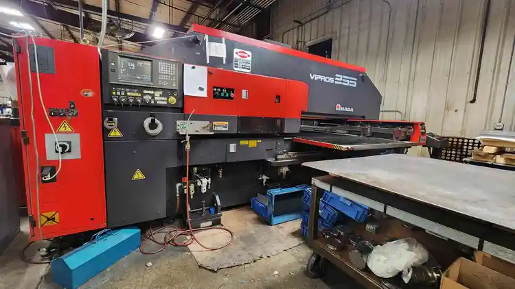 Used 1998 AMADA VIPROS 255 Turret Punches Illinois US | Revelation Machinery #403019