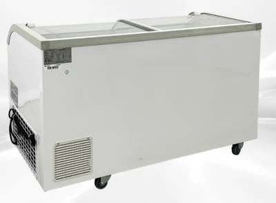 171-0110 56” Self Contained Chest Freezer Display Case