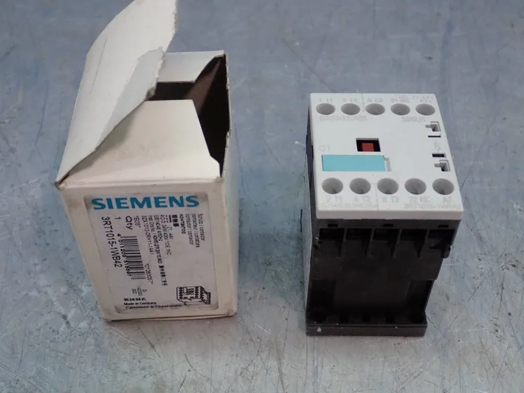 New | in-Stock SIEMENS 3RT10151WB42 PLC Contactors | HGR 24 #752788