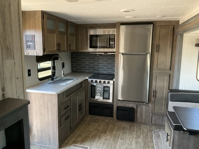 Used 2020 FOREST RIVER 25RKQB Campers, Caravans, Motorhomes Michigan US | Miedema Asset Management Group #1384795