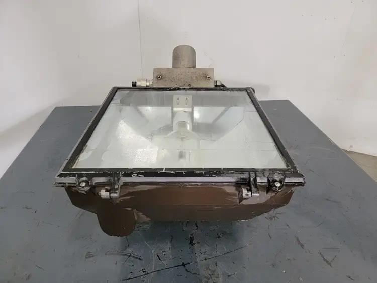 Used KEENE PHY-401XL-5 Lighting British Columbia CA | Lenmark #254121