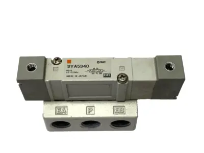 USED SMC AIR PILOT VALVE & BASE MOUNT 1/4" NPT