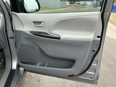 Used 2012 TOYOTA SIENNA Vans Michigan US | Miedema Asset Management Group #1316143