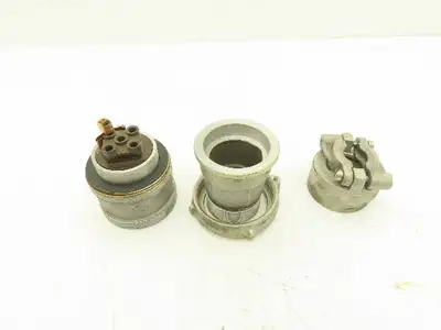 Crouse Hinds APR-3565 Electrical Plug 2PH Male 30A 600VAC 250VDC Haz Location