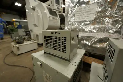 4 KVA - 240V to 208Y 3 Phase Auto transformer