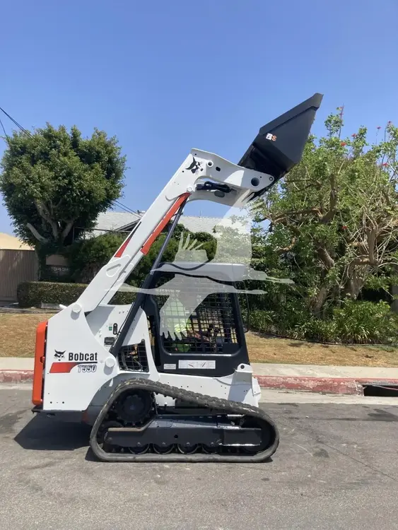 Used 2016 BOBCAT T550 Skid Loaders California US | Lillo Machinery #1403776