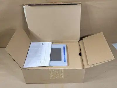 NEW ALLEN-BRADLEY 2711P-T6M20D8