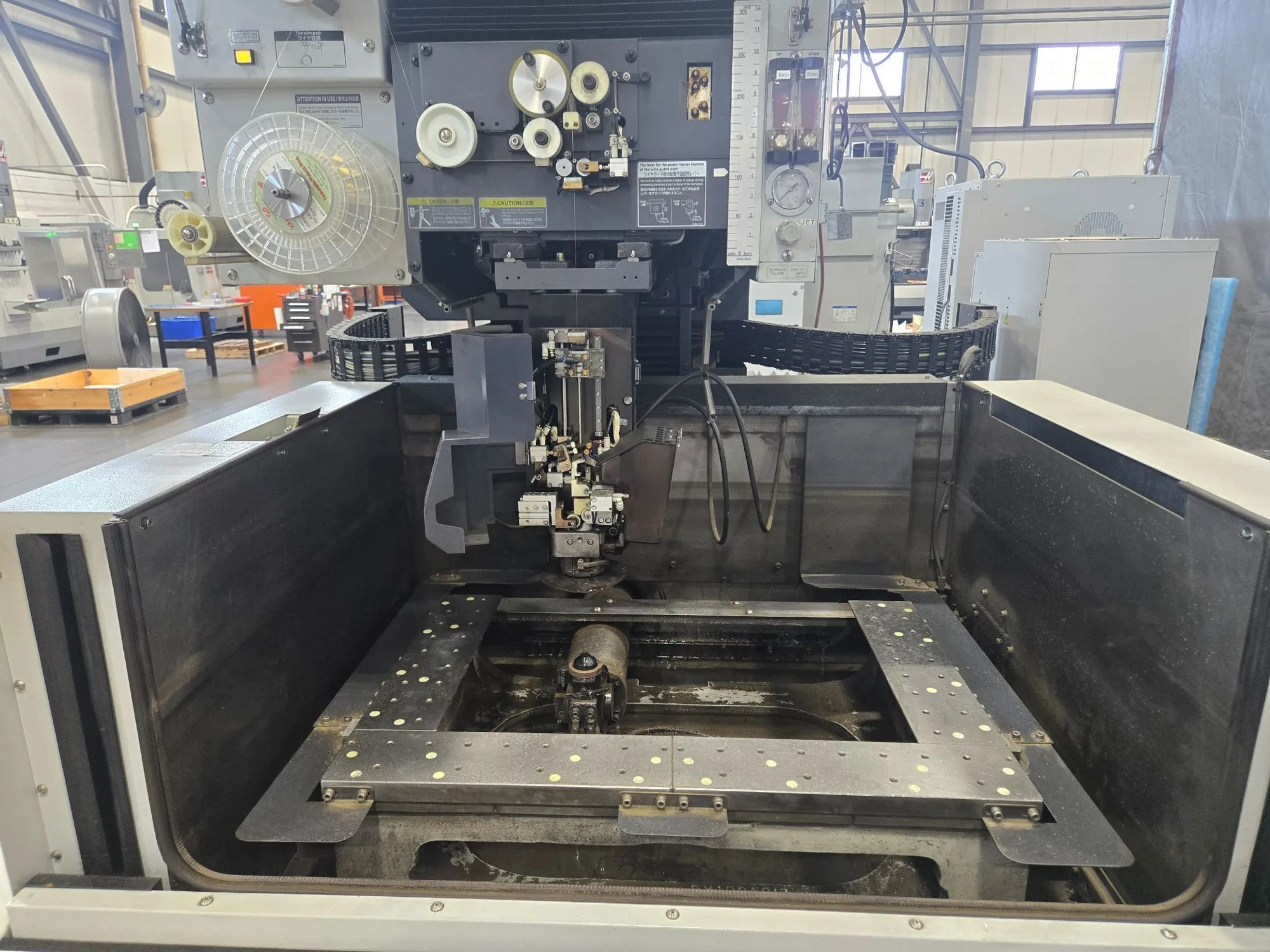 Used 2019 MITSUBISHI EDM MV2400-S ADVANCE M800 Wire EDM Illinois US | Advanced Capital Equipment #1310676
