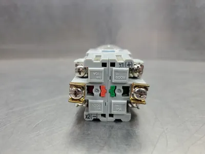 IDEC ALFNE RED PUSHBUTTON SWITCH. 4D-24