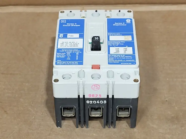 Used CUTLER-HAMMER FDC3030 Switchgears British Columbia CA | Lenmark #835619