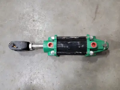Used ROYAL ELECTRIC R2C2A1A1A1A Parts (Hydraulics and Pneumatics) British Columbia CA | Lenmark #267839