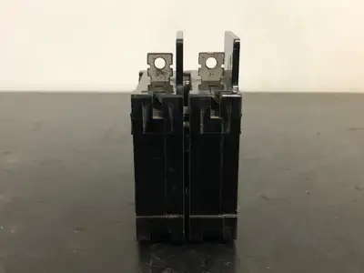 15 Amp, 2 Pole, 120/240 volts Circuit Breaker